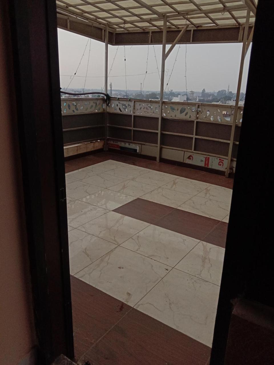 The Park Presidency Hotel Bareilly Exteriör bild